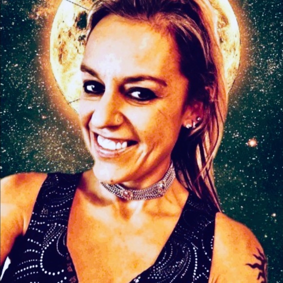 💜🐝Meet the Posher—🌟⭐️Stacy🐝💙 - Picture 6 of 8